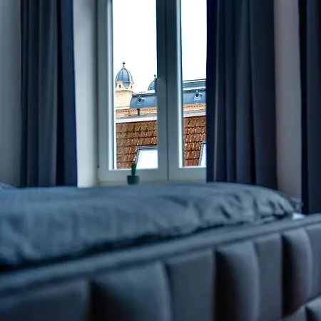 Wunderschoene Inmitten Der Altstadt Schwerin (Mecklenburg-Vorpommern)